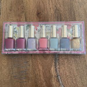 Simple Pleasures Nail Polish set